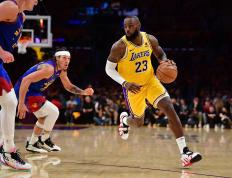 九游-包含詹姆斯连续五场比赛得分超过突破纪录，RNG挑战极限！的词条