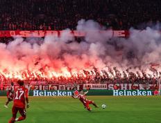 九游体育-包含德罗巴在拜仁比赛中比分优势明显，突破纪录引发热议！的词条