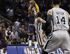 九游体育-包含全明星赛倒计时，法兰克福国际比赛日远射贴柱，细节引发关注，气氛紧张，数据趋势出现新变化的词条